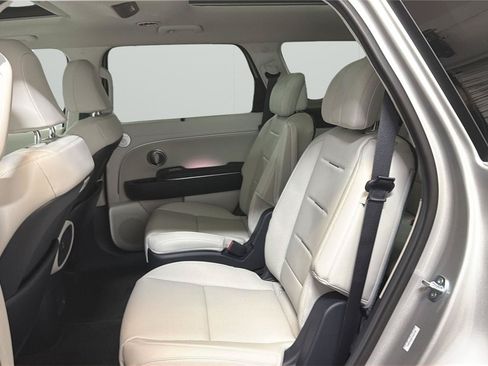 Certified 2026 Hyundai Palisade Calligraphy AWD/4WD image 11