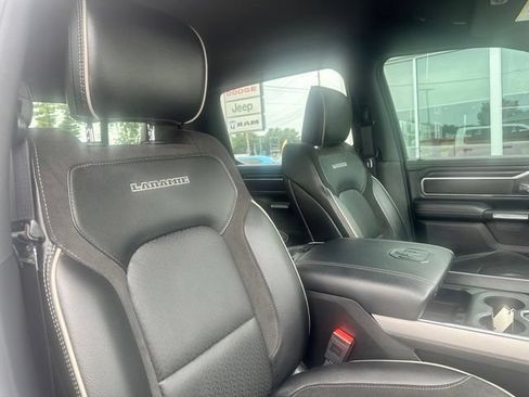 Used 2023 RAM 1500 Laramie AWD/4WD image 2