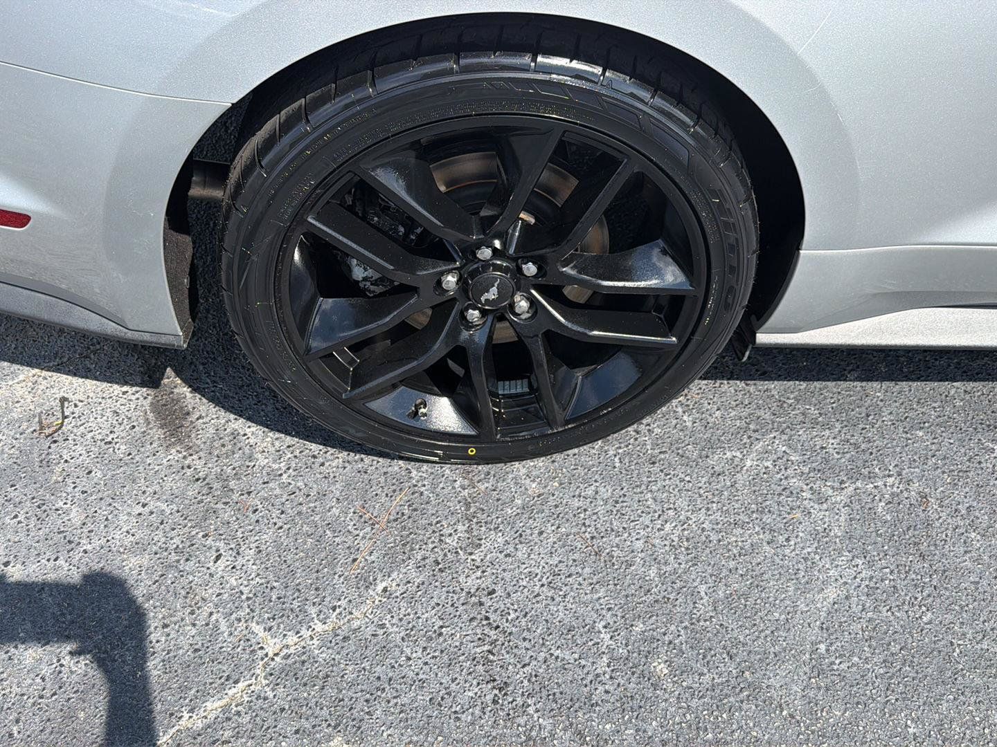 Used 2016 Ford Mustang GT Premium RWD image 35