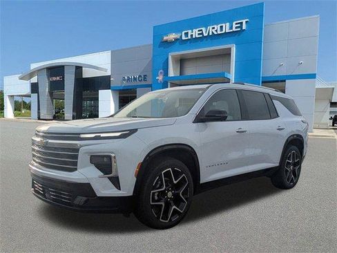 New 2026 Chevrolet Traverse High Country w/ LPO, Floor Liner Package image 9