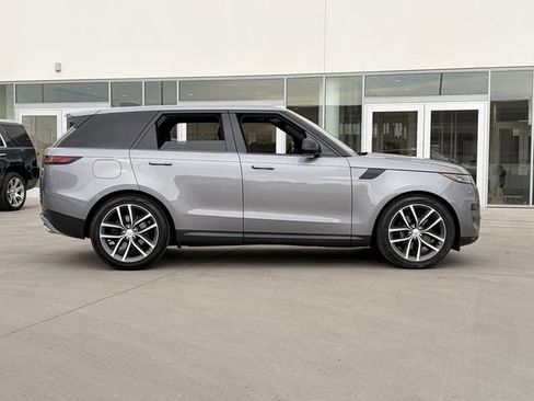 Used 2023 Land Rover Range Rover Sport SE image 27