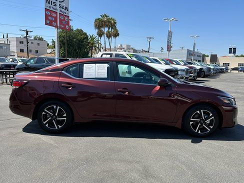 Used 2024 Nissan Sentra SV w/ Trunk Package FWD image 9