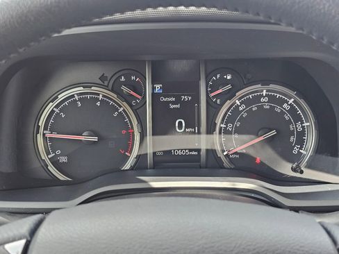 Certified 2023 Toyota 4Runner TRD Off-Road Premium w/ Moonroof Package AWD/4WD image 25