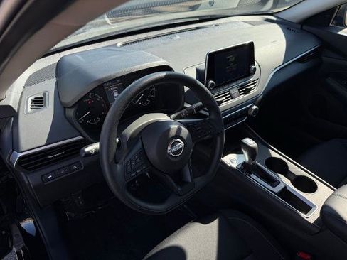 Certified 2025 Nissan Altima 2.5 S image 16