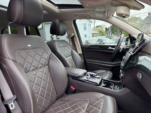 Used 2018 Mercedes-Benz GLS 550 4MATIC image 17