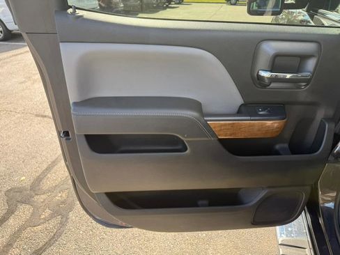 Used 2016 Chevrolet Silverado 2500 LTZ w/ LTZ Plus Package image 23