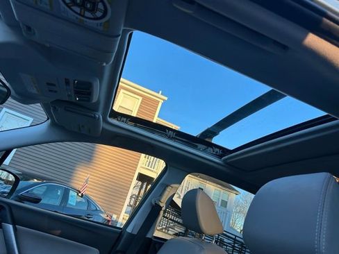 Used 2018 Subaru Forester 2.5i Limited image 19