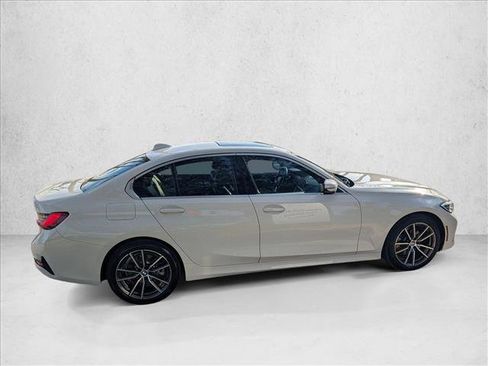 Used 2019 BMW 330i Sedan w/ Premium Package image 4