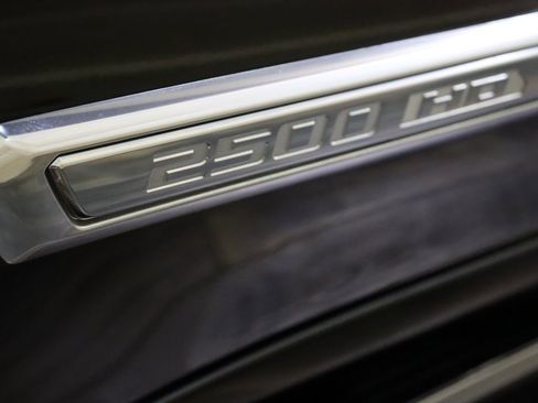 Used 2024 Chevrolet Silverado 2500 High Country w/ High Country Premium Package image 20