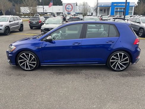 Used 2019 Volkswagen Golf R 4-Door image 8