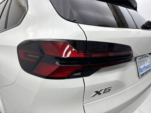 New 2026 BMW X5 xDrive40i w/ M Sport Package AWD/4WD image 19