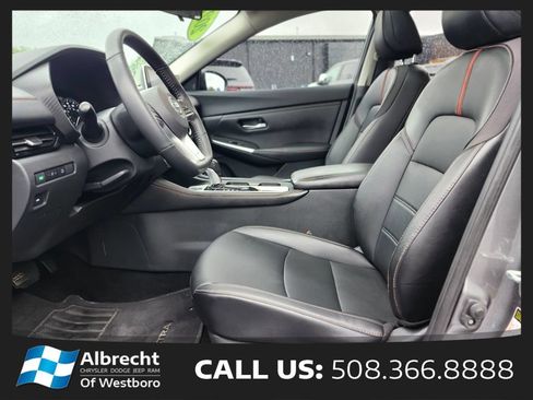 Used 2022 Nissan Sentra SR w/ SR Premium Package FWD image 18