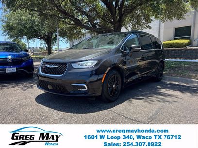 Used 2022 Chrysler Pacifica Touring-L
