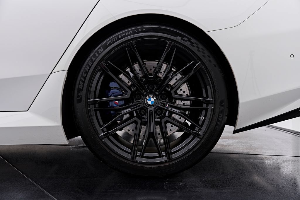 Used 2026 BMW M5 w/ Carbon Package AWD/4WD image 28