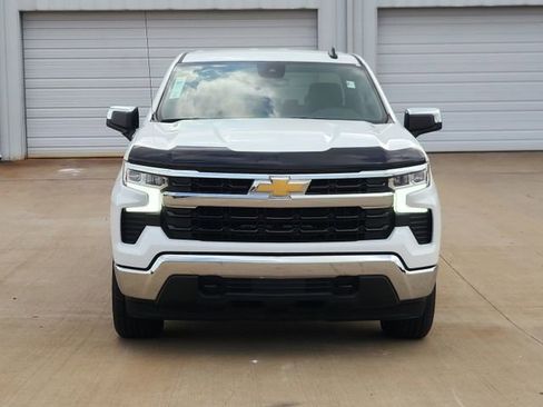 Used 2025 Chevrolet Silverado 1500 LT AWD/4WD image 2