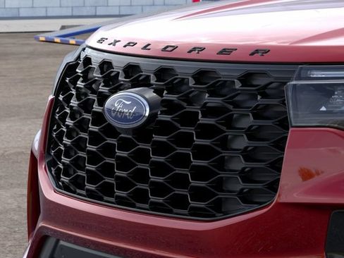 New 2026 Ford Explorer ST-Line w/ ST-Line Street Pack AWD/4WD image 8