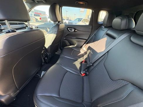 New 2026 Jeep Compass Latitude image 21