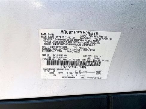 Used 2015 Ford Taurus Limited w/ Equipment Group 301A FWD image 6