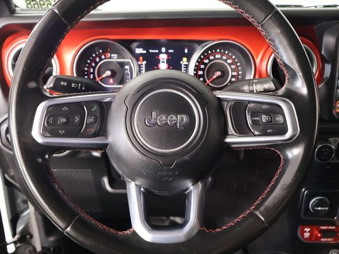 Used 2020 Jeep Gladiator Rubicon AWD/4WD image 3