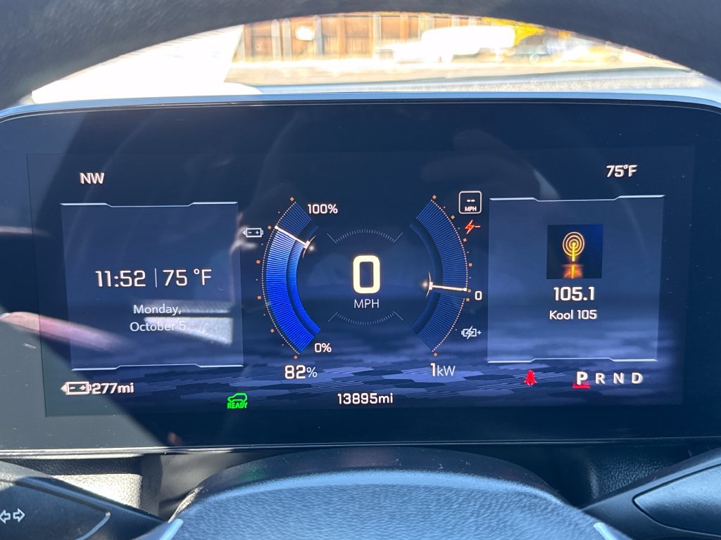 Used 2025 Chevrolet Equinox EV LT FWD image 15