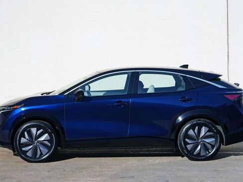 Used 2023 Nissan Ariya FWD image 44