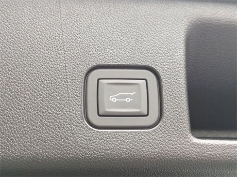 New 2026 Chevrolet Equinox EV RS image 33