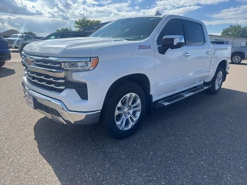 Used 2023 Chevrolet Silverado 1500 LTZ w/ LTZ Convenience Package II AWD/4WD image 2