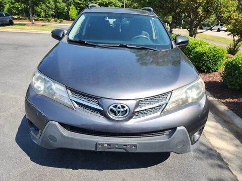 Used 2015 Toyota RAV4 LE AWD/4WD image 3