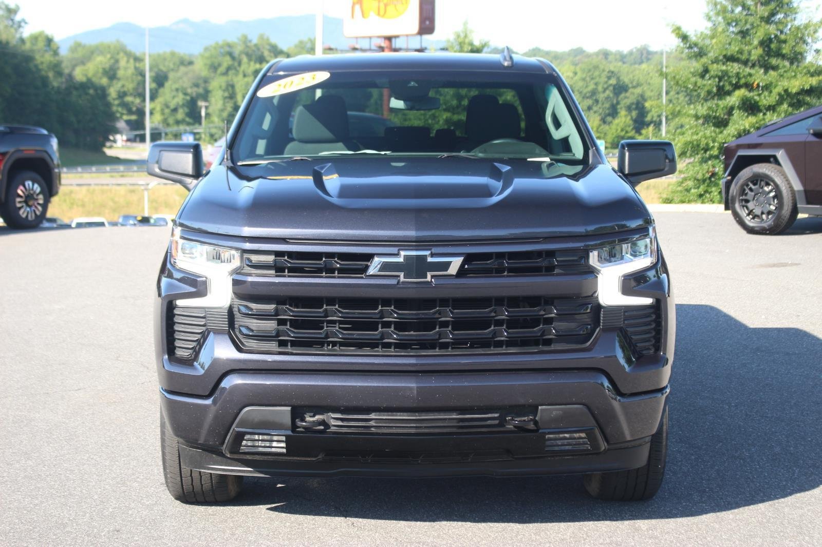 Used 2023 Chevrolet Silverado 1500 RST w/ LPO, Dark Essentials Package AWD/4WD image 2