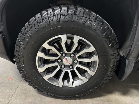 Used 2020 GMC Sierra 1500 AT4 w/ AT4 Premium Package image 24