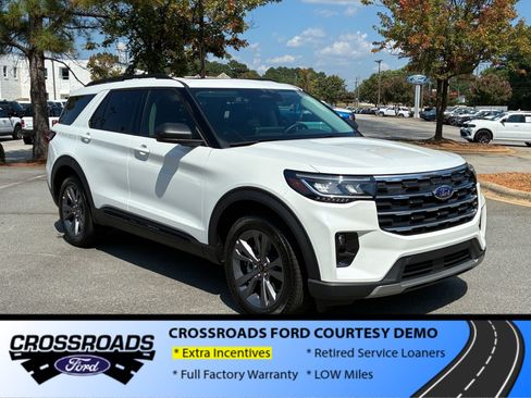 New 2026 Ford Explorer Active w/ Active Comfort Package AWD/4WD image 2