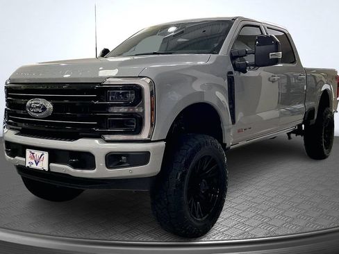 New 2026 Ford F250 Platinum AWD/4WD image 2