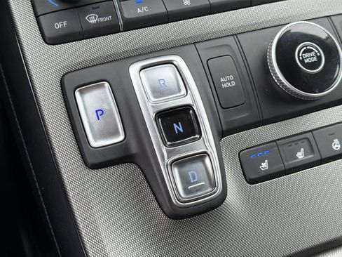 Used 2021 Hyundai Palisade Limited w/ Cargo Package image 17