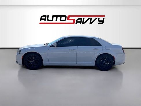 Used 2020 Chrysler 300 S image 4