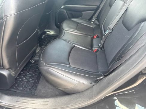 Used 2019 Jeep Compass Latitude FWD image 28