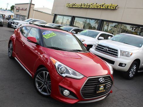 Used 2016 Hyundai Veloster Turbo w/ Option Group 04 FWD image 35