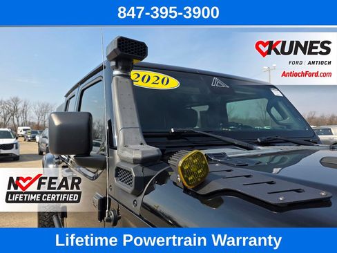 Used 2020 Jeep Gladiator Overland image 19