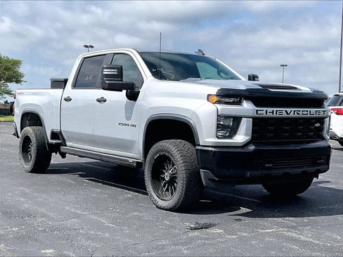 Used 2021 Chevrolet Silverado 2500 Custom w/ Custom Value Package AWD/4WD image 2