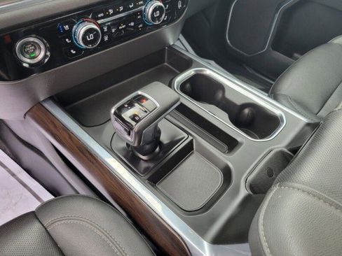 Used 2023 GMC Sierra 1500 SLT w/ SLT Premium Package image 16