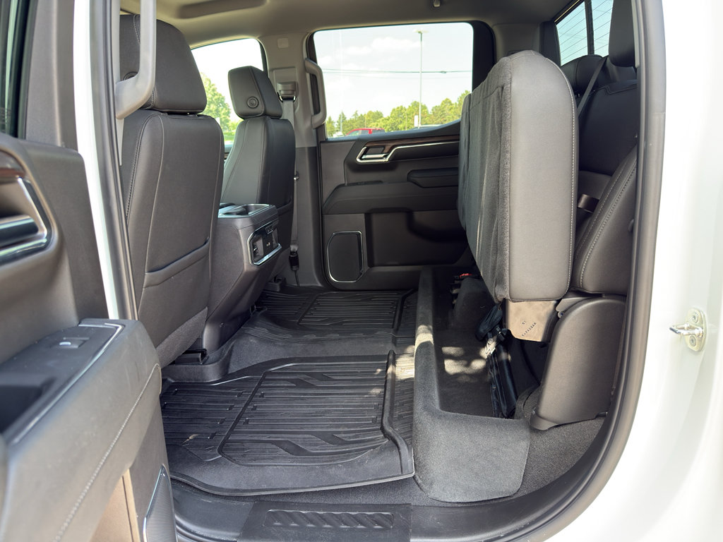 Used 2024 GMC Sierra 1500 SLT w/ SLT Premium Plus Package AWD/4WD image 45