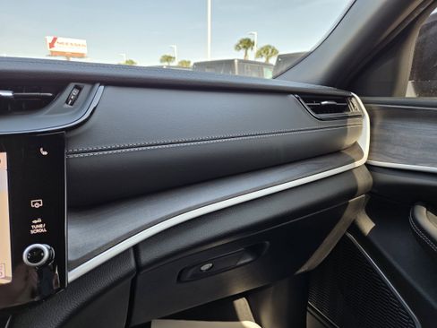 New 2026 Jeep Grand Cherokee Limited RWD image 34