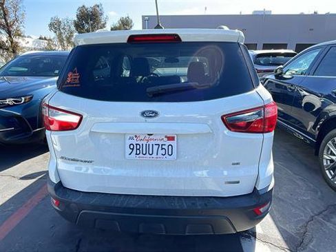 Used 2020 Ford EcoSport SE w/ SE Convenience Package image 3