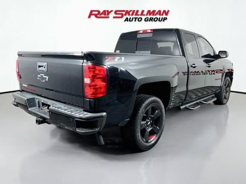 Used 2018 Chevrolet Silverado 1500 LT w/ Redline Edition AWD/4WD image 7