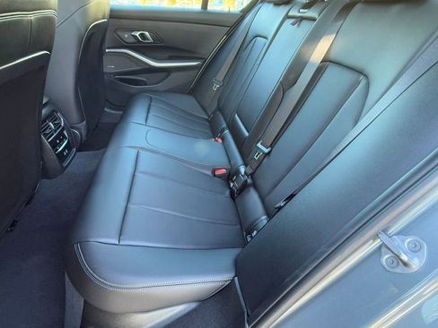 Used 2025 BMW 330i Sedan w/ Convenience Package image 29