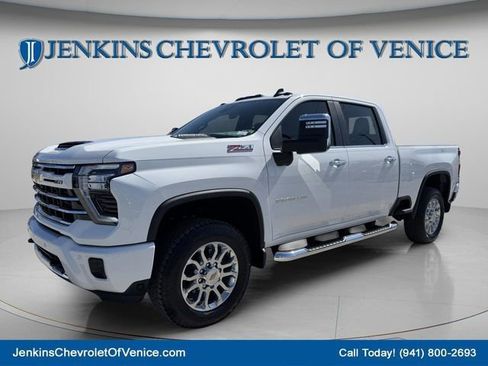 New 2025 Chevrolet Silverado 2500 LT w/ Z71 Chrome Sport Edition image 13