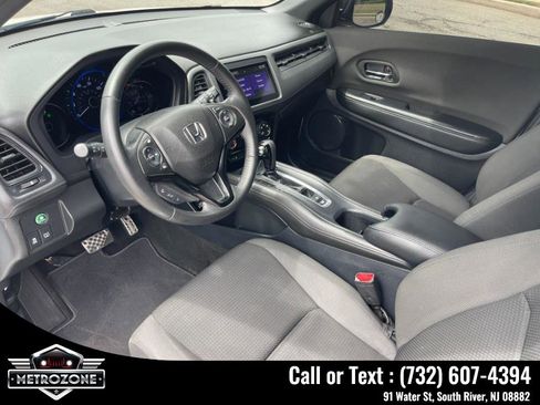 Used 2019 Honda HR-V Sport image 21