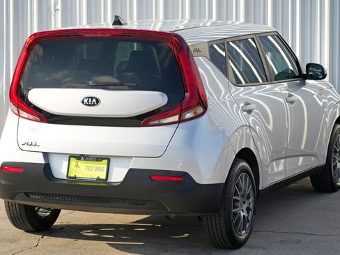 Used 2020 Kia Soul LX image 42