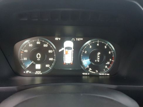 Used 2016 Volvo XC90 T6 R-Design w/ Vision Package image 11