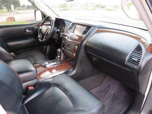 Used 2017 Nissan Armada SL w/ Interior Lighting Package image 36