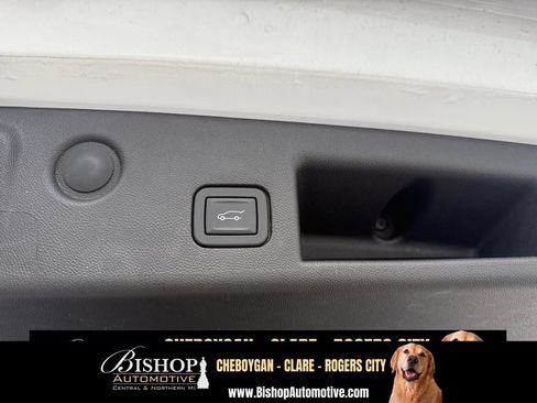 Used 2024 Chevrolet Equinox LT w/ LPO, Floor Liner Package FWD image 24